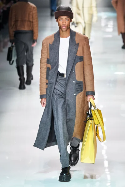 Look 50